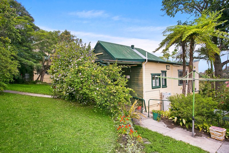 Photo - 35 Banks Road, Earlwood NSW 2206 - Image 8