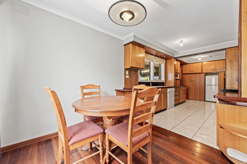 Photo - 35 Barclay Avenue, Croydon VIC 3136 - Image 4