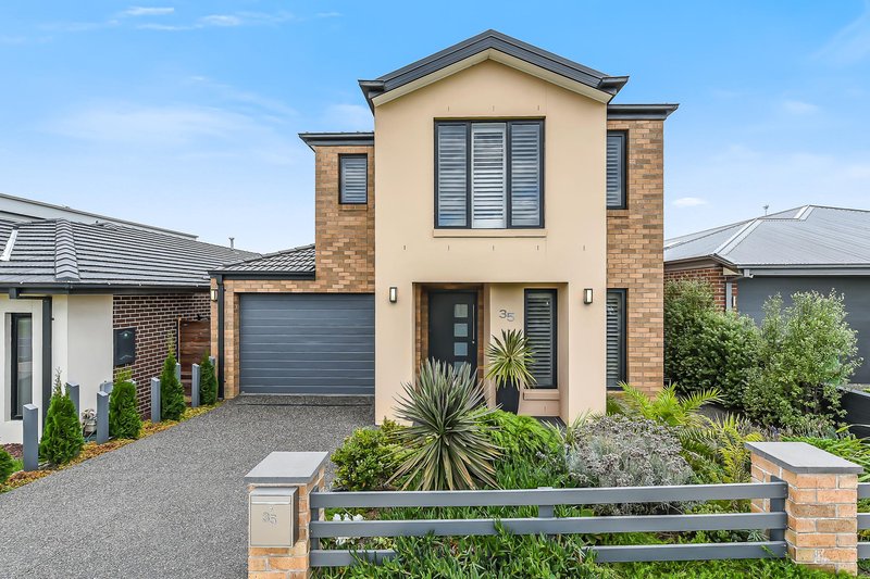 35 Barley Crescent, Clyde North VIC 3978