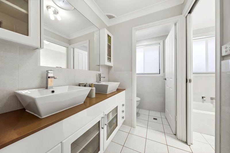 Photo - 35 Bathurst Street, Wakeley NSW 2176 - Image 11
