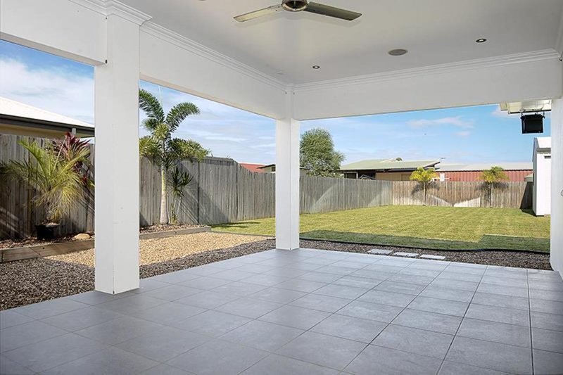 Photo - 35 Beach Oak Drive, Mount Low QLD 4818 - Image 4