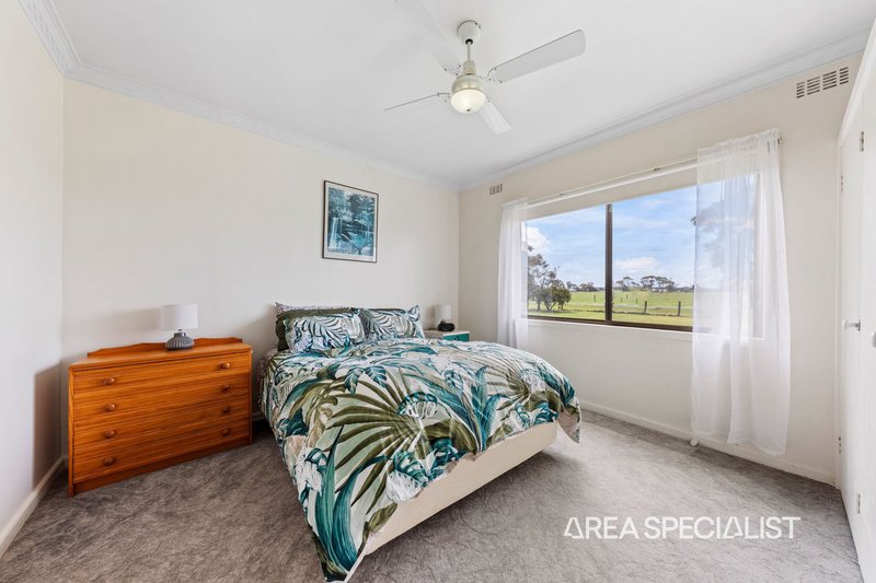 Photo - 35 Beatties Road, Koo Wee Rup VIC 3981 - Image 6