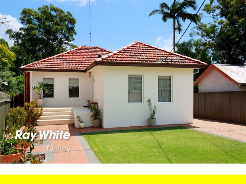 35 Beaumaris Cres Crescent, Mortdale NSW 2223