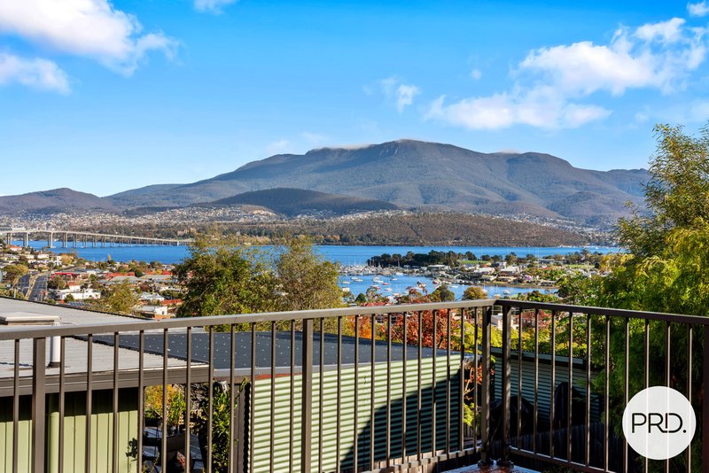 Photo - 35 Begonia Street, Lindisfarne TAS 7015 - Image 9