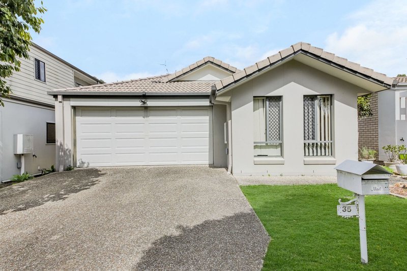 Photo - 35 Bellagio Cresent , Coomera QLD 4209 - Image 22