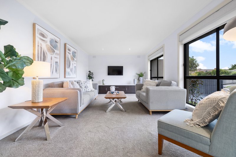 Photo - 35 Benkel Avenue, Cheltenham VIC 3192 - Image 1