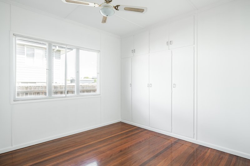 Photo - 35 Bilambil Street, Banyo QLD 4014 - Image 11