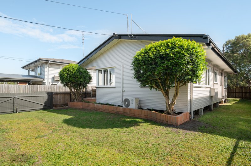 Photo - 35 Bilambil Street, Banyo QLD 4014 - Image 13