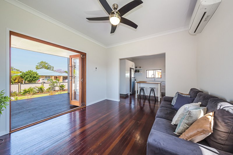 Photo - 35 Bonham Street, Bongaree QLD 4507 - Image 6