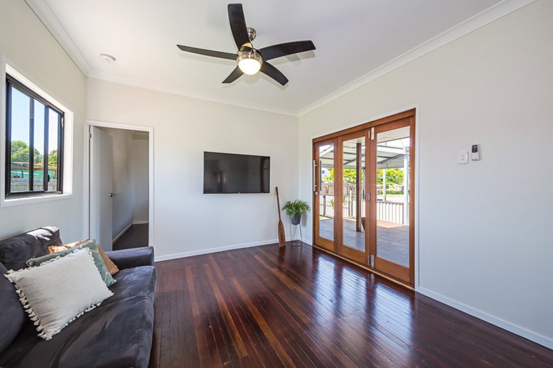 Photo - 35 Bonham Street, Bongaree QLD 4507 - Image 8