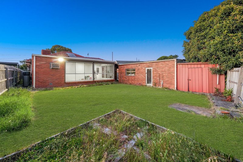 Photo - 35 Boronia Avenue, Dandenong North VIC 3175 - Image 9