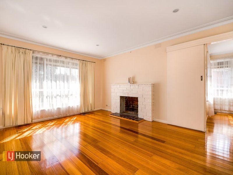 Photo - 35 Boronia Avenue, Dandenong North VIC 3175 - Image 2