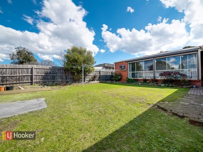 Photo - 35 Boronia Avenue, Dandenong North VIC 3175 - Image 11