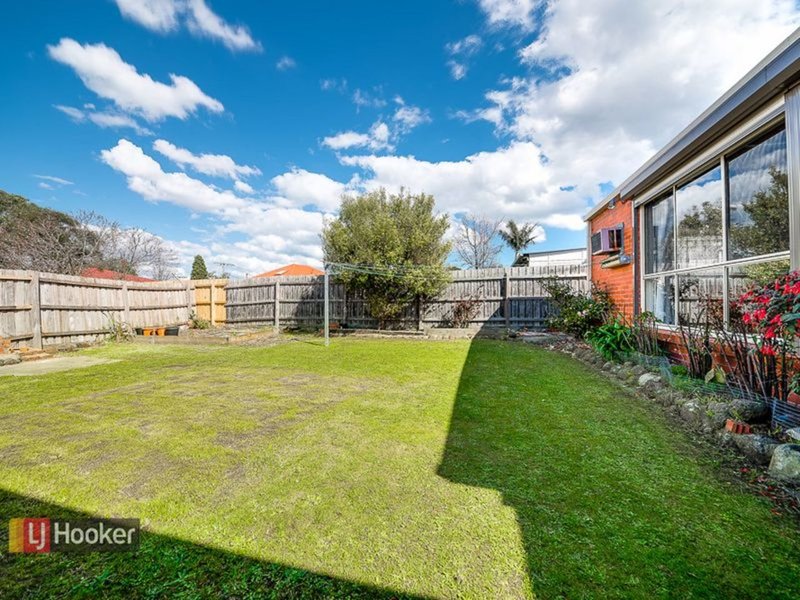 Photo - 35 Boronia Avenue, Dandenong North VIC 3175 - Image 12