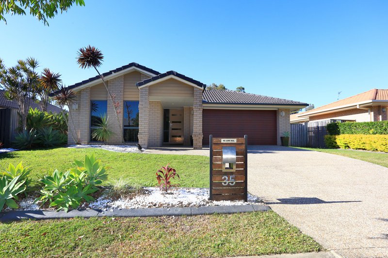 Photo - 35 Bowley Street, Pacific Pines QLD 4211 - Image 2