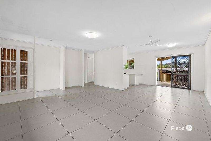 Photo - 35 Brae Street, Wavell Heights QLD 4012 - Image 5