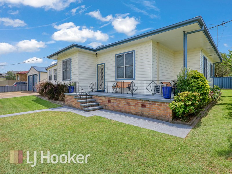 35 Branxton Street, Greta NSW 2334