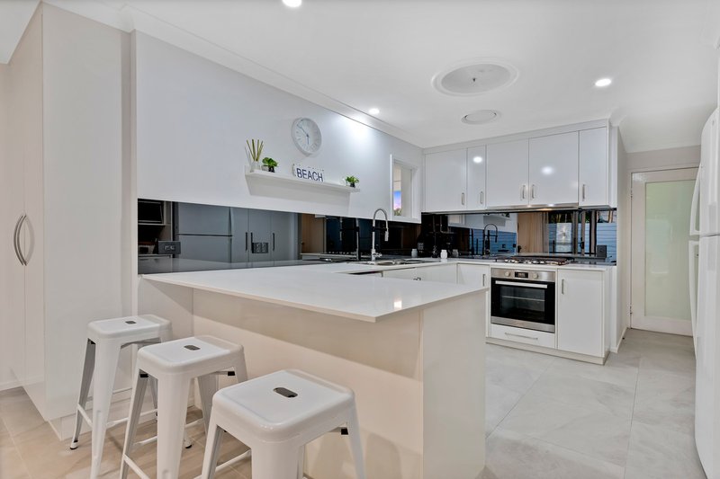 Photo - 35 Brentwood Avenue, Mooloolaba QLD 4557 - Image 8