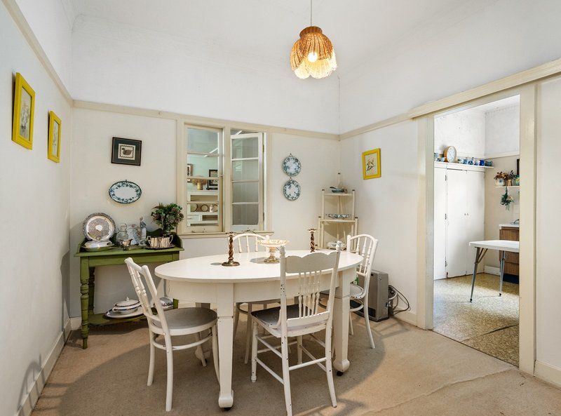 Photo - 35 Bridge Street, Mount Lofty QLD 4350 - Image 5