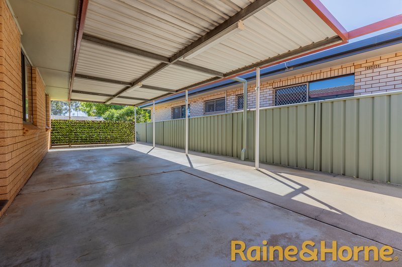 Photo - 35 Brigalow Avenue, Dubbo NSW 2830 - Image 9