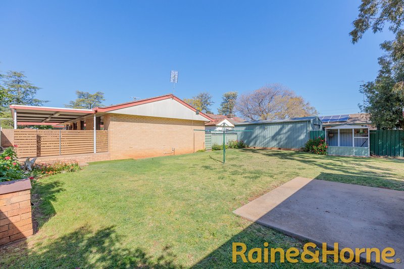 Photo - 35 Brigalow Avenue, Dubbo NSW 2830 - Image 10