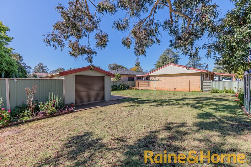 Photo - 35 Brigalow Avenue, Dubbo NSW 2830 - Image 11