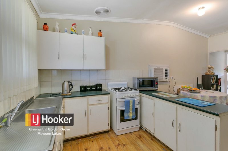 Photo - 35 Brimsdown Road, Davoren Park SA 5113 - Image 4