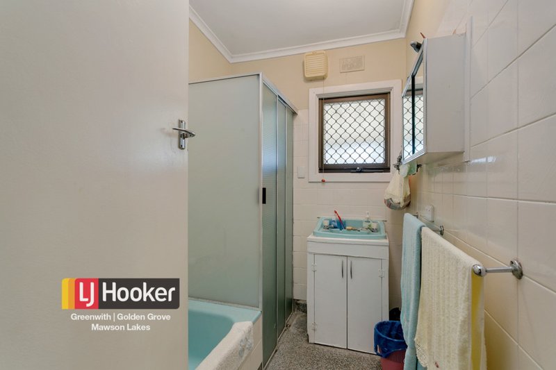 Photo - 35 Brimsdown Road, Davoren Park SA 5113 - Image 6