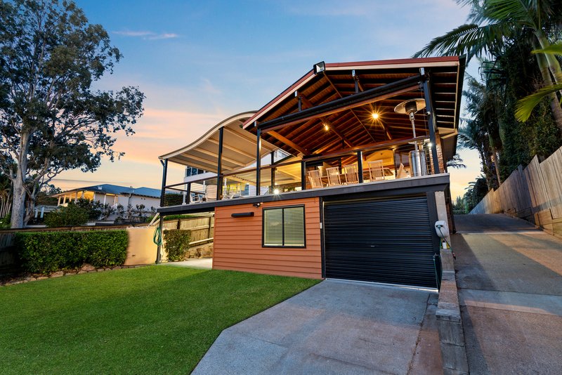 Photo - 35 Brisbane Corso , Fairfield QLD 4103 - Image 9