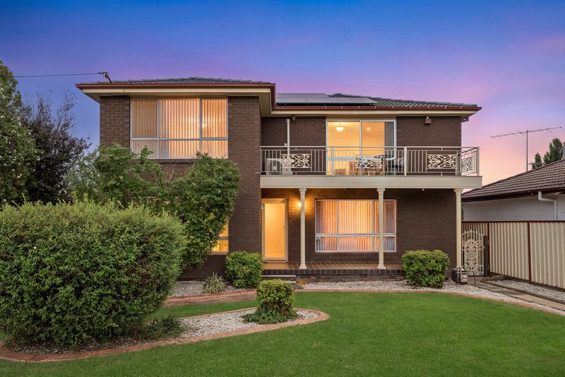 Photo - 35 Buffalo Crescent North, Goulburn NSW 2580 - Image 1