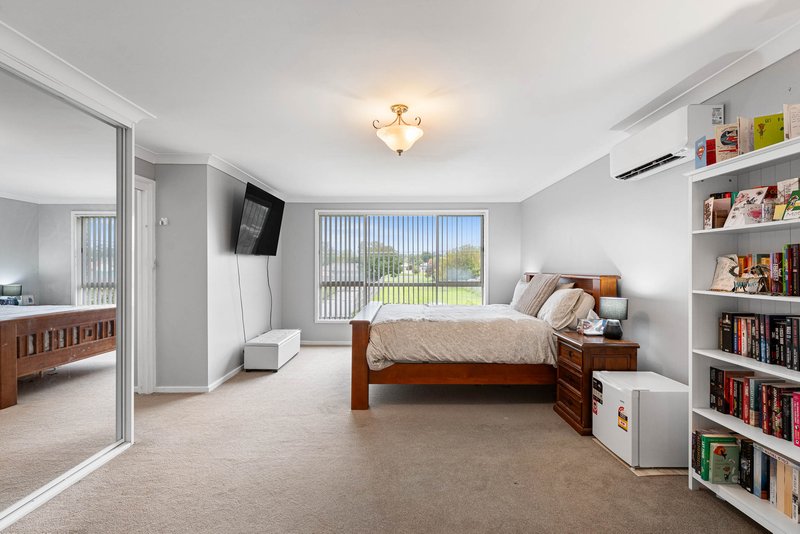 Photo - 35 Buffalo Crescent North, Goulburn NSW 2580 - Image 10