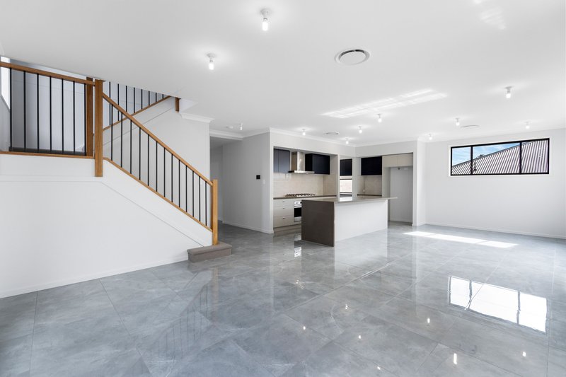 Photo - 35 Burdekin Road, Logan Reserve QLD 4133 - Image 5