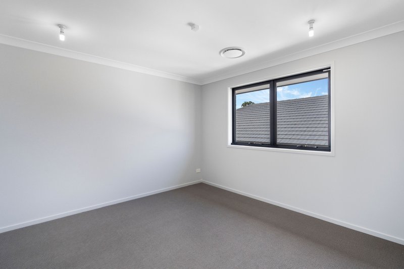 Photo - 35 Burdekin Road, Logan Reserve QLD 4133 - Image 9