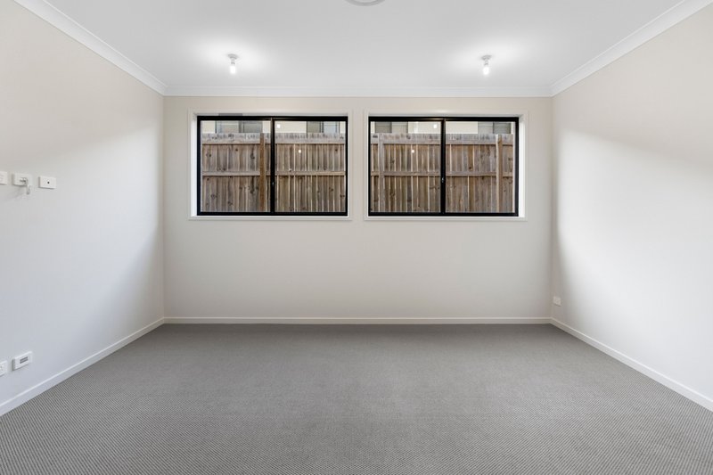Photo - 35 Burdekin Road, Logan Reserve QLD 4133 - Image 12