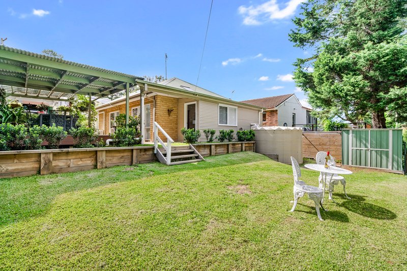 Photo - 35 Burralow Road, Kurrajong Heights NSW 2758 - Image 16