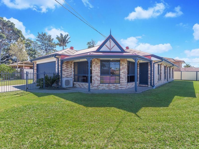 Photo - 35 Bywater Street, Hillcrest QLD 4118 - Image 1