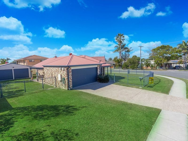 Photo - 35 Bywater Street, Hillcrest QLD 4118 - Image 15