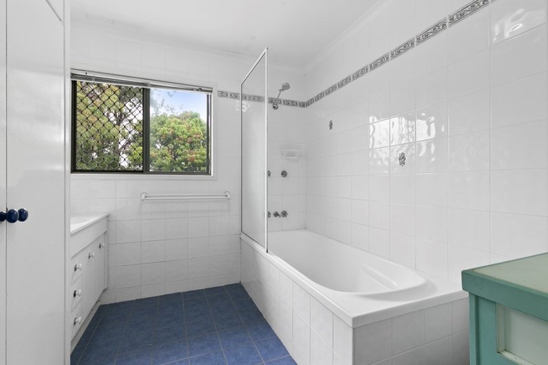 Photo - 35 Calder Street, Park Avenue QLD 4701 - Image 8