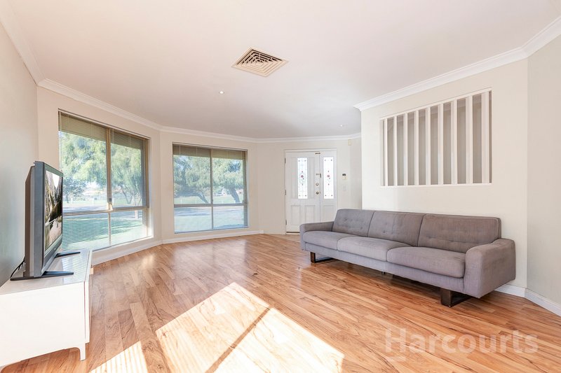 Photo - 35 Caledonia Avenue, Currambine WA 6028 - Image 4