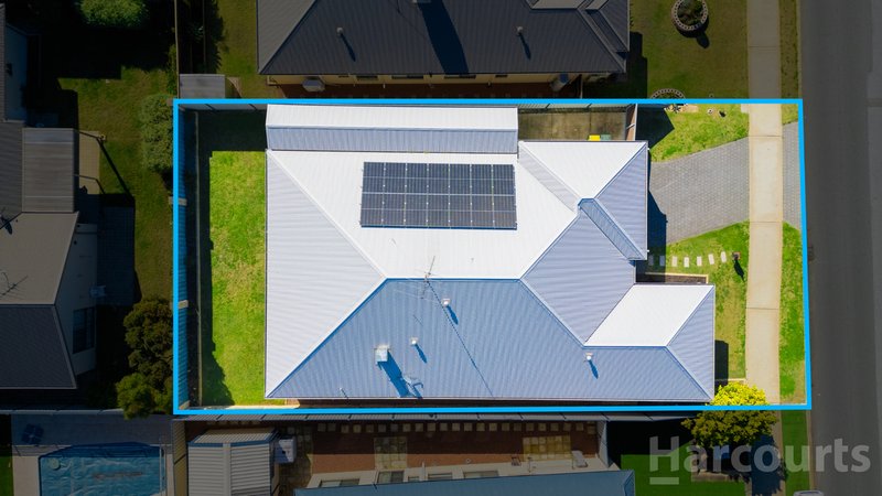 Photo - 35 Camden Way, Meadow Springs WA 6210 - Image 16