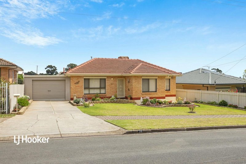 35 Campbell Drive, Para Hills SA 5096