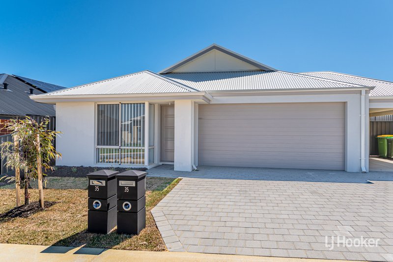 Photo - 35 Candela Parkway (Main Dwelling , Baldivis WA 6171 - Image 2