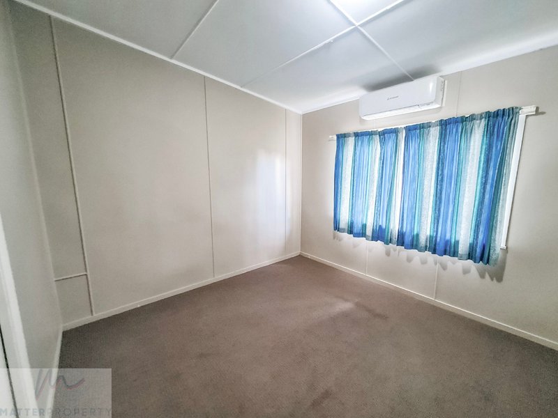 Photo - 35 Carbine Avenue, Mount Isa QLD 4825 - Image 5