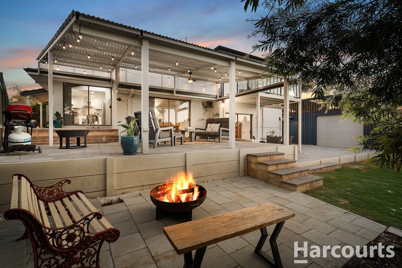 35 Carina Circle, Halls Head WA 6210