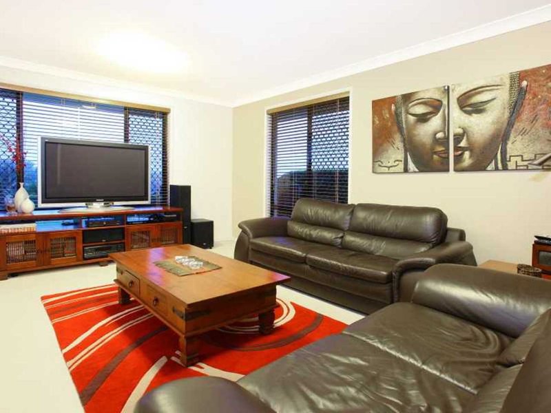 Photo - 35 Carter Street, Pacific Pines QLD 4211 - Image 3