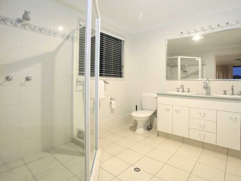 Photo - 35 Carter Street, Pacific Pines QLD 4211 - Image 20