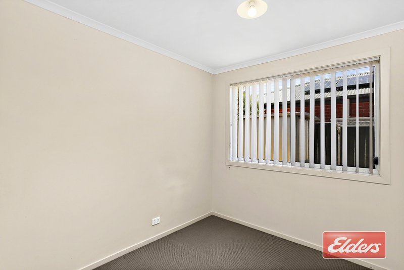 Photo - 35 Cassia Street, Munno Para West SA 5115 - Image 16