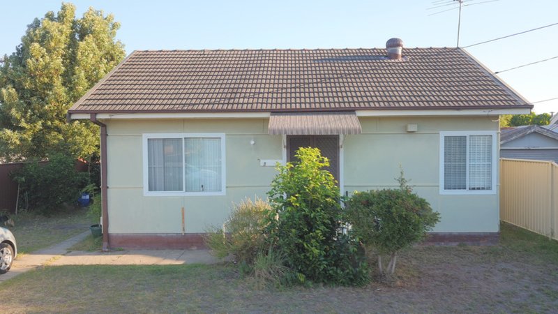 Photo - 35 Cathcart Street, Fairfield NSW 2165 - Image 2