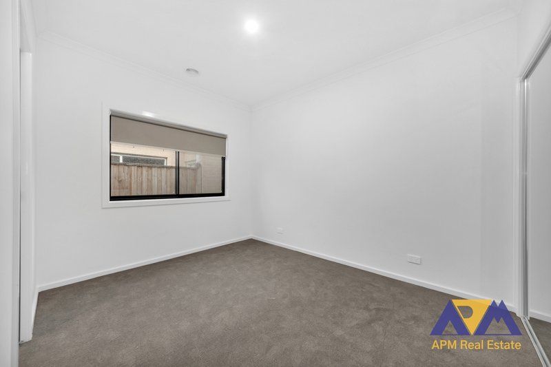 Photo - 35 Cava Circuit, Sunbury VIC 3429 - Image 9