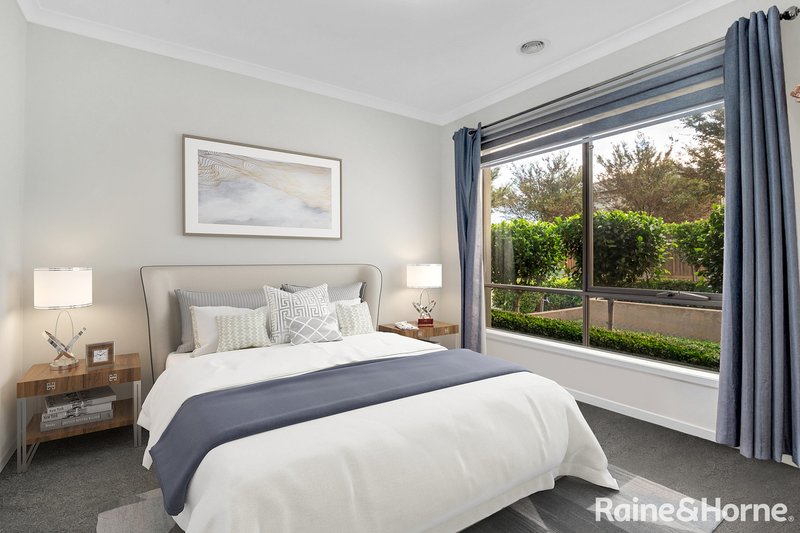 Photo - 35 Celeste Street, Mickleham VIC 3064 - Image 10